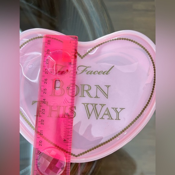 TOO Faced Zip Up Heart , new - Picture 3 of 6